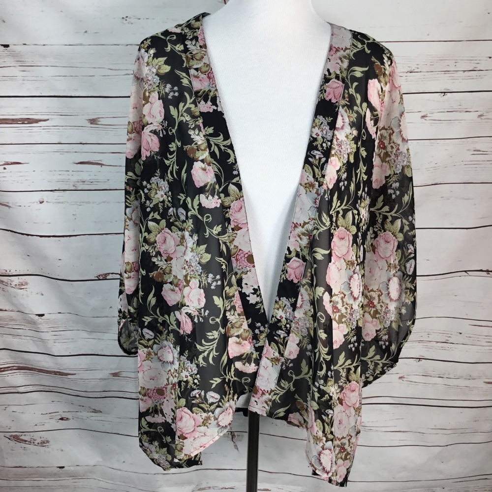 NWT Floral Kimono Open Cardigan‎ Flowy Lightweight